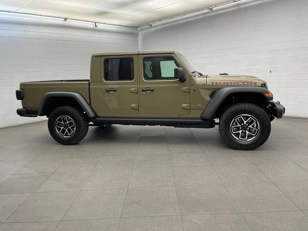 New 2026 Jeep Gladiator Rubicon w/ Steel Power Dome Hood Package AWD/4WD image 2