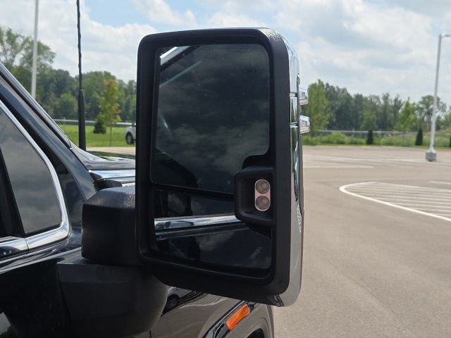 Used 2024 GMC Sierra 2500 Denali w/ Denali Reserve Package AWD/4WD image 6