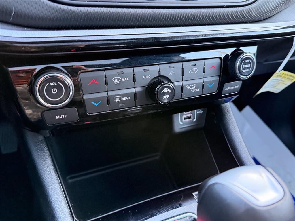 Used 2024 Jeep Compass Trailhawk w/ Trailhawk Elite Group image 20