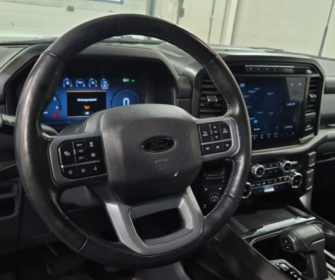 Used 2024 Ford F150 Lariat AWD/4WD image 8