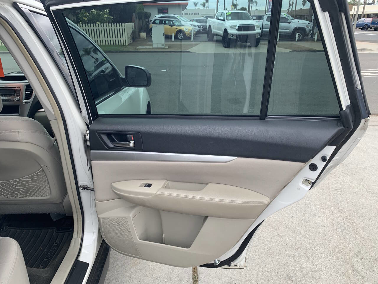 Used 2014 Subaru Outback 2.5i image 18