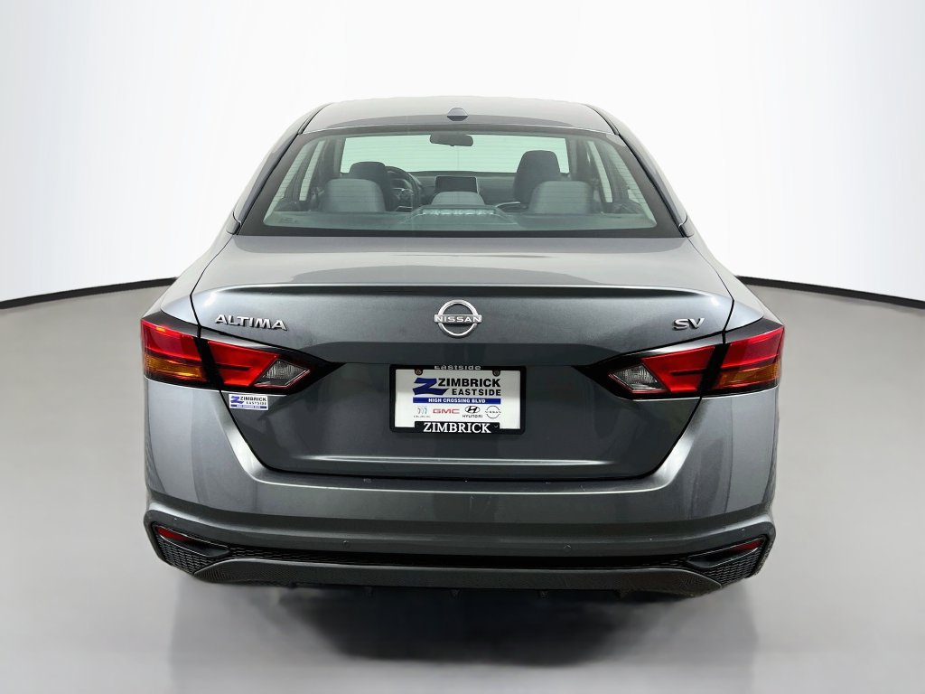 Used 2024 Nissan Altima 2.5 SV FWD image 6