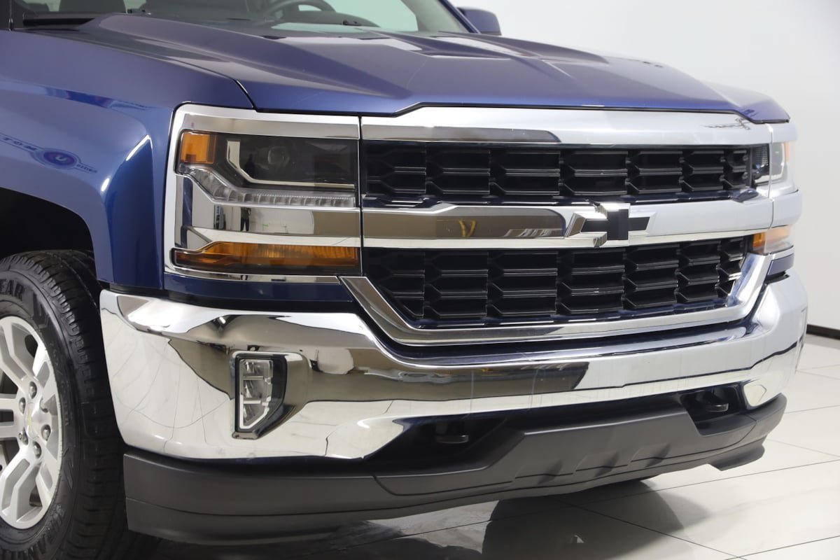 Used 2019 Chevrolet Silverado 1500 LT w/ All Star Edition AWD/4WD image 32