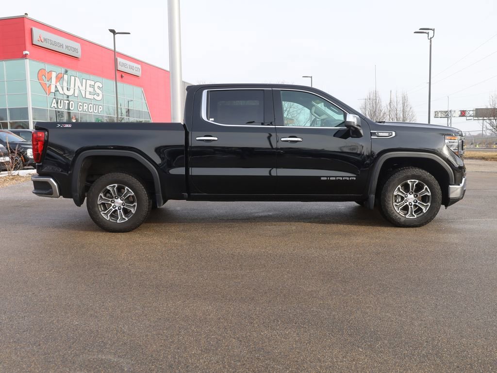 Used 2024 GMC Sierra 1500 SLT w/ X31 Off-Road Package AWD/4WD image 11