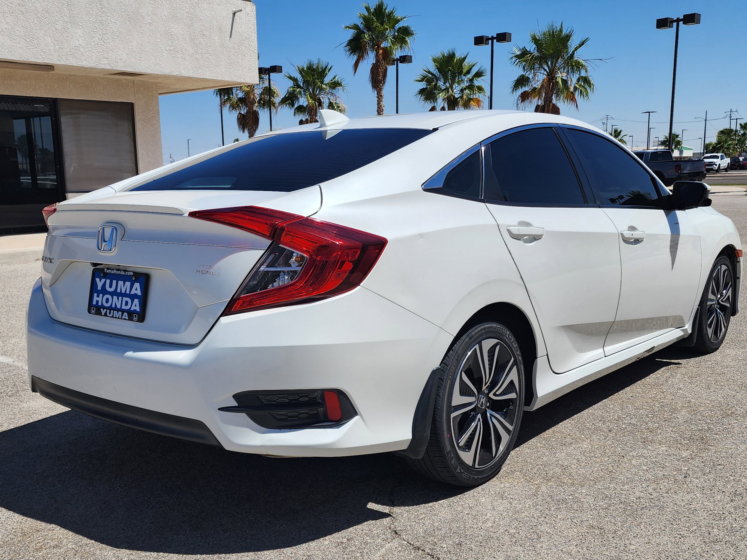 Used 2017 Honda Civic EX-T image 5