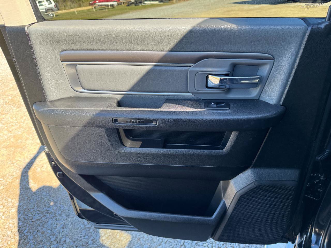 Used 2021 RAM 1500 Classic SLT RWD image 20