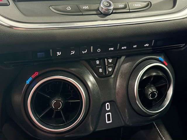 Used 2023 Chevrolet Blazer LT image 16