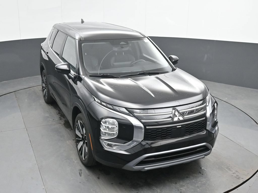 Used 2025 Mitsubishi Outlander SE AWD/4WD image 35