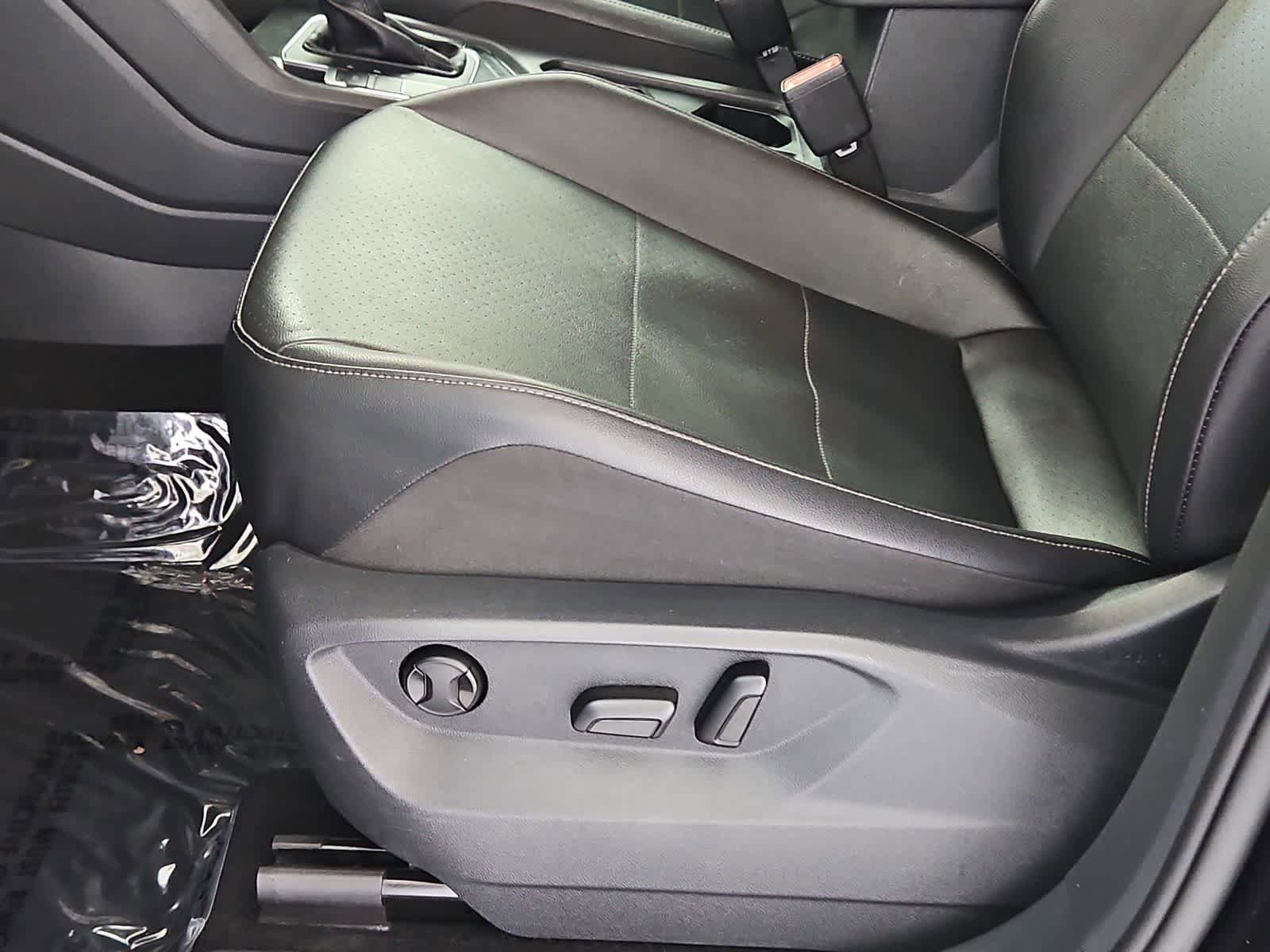 Used 2018 Volkswagen Tiguan SE image 17