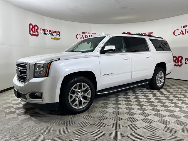 Used 2020 GMC Yukon XL SLT w/ Open Road Package RWD image 3