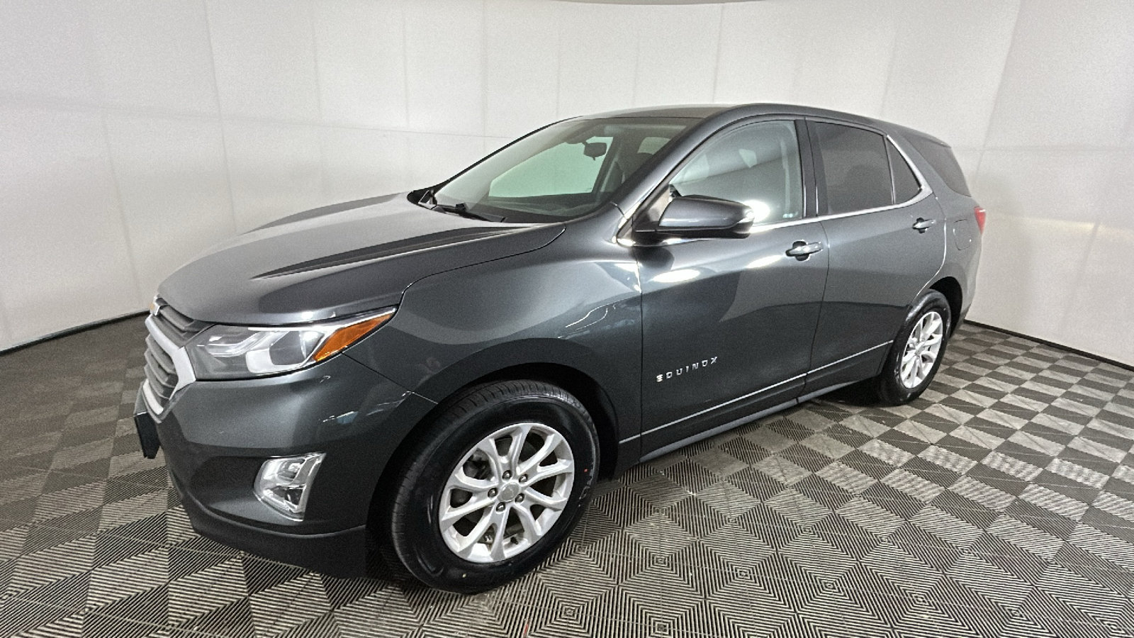 Used 2019 Chevrolet Equinox LT FWD image 8