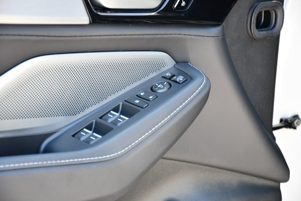 Certified 2026 Acura MDX w/ Technology Package FWD image 15