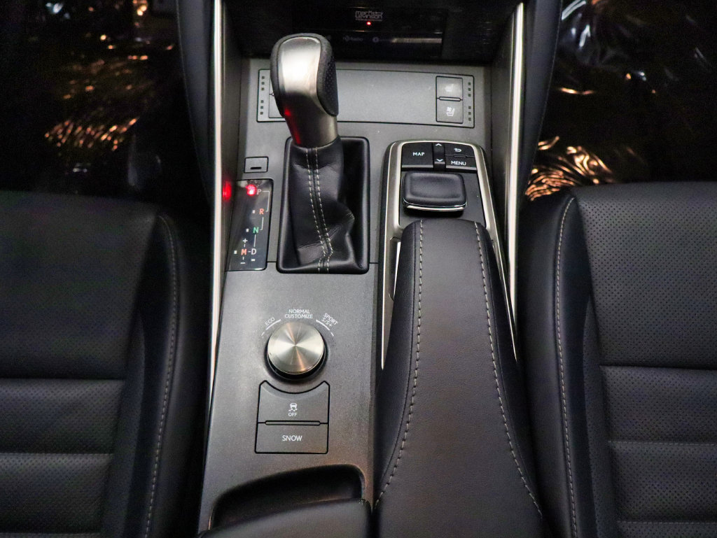 Used 2019 Lexus IS 350 F Sport AWD/4WD image 34