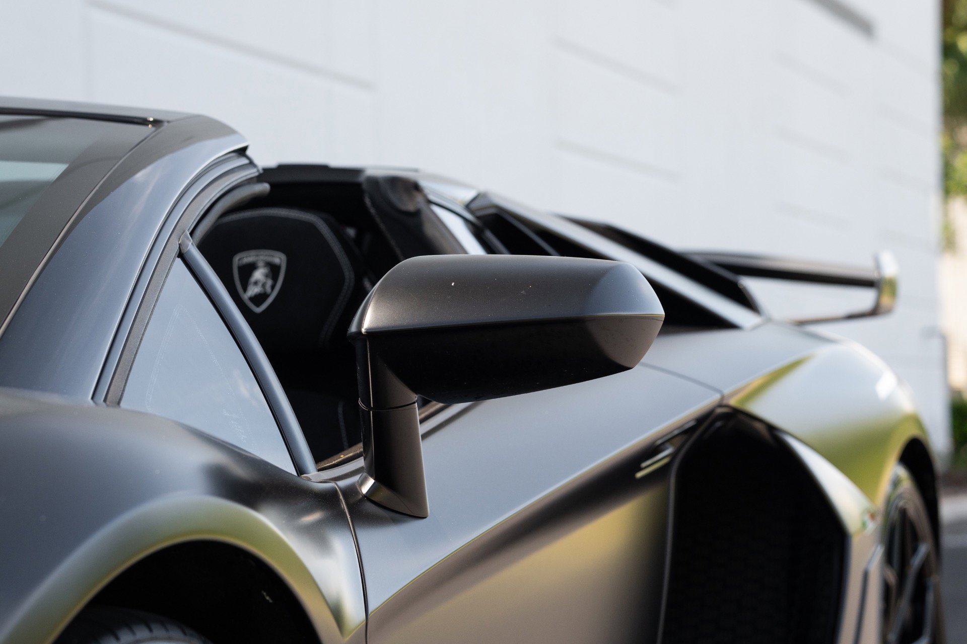 Used 2020 Lamborghini Aventador SVJ AWD/4WD image 35