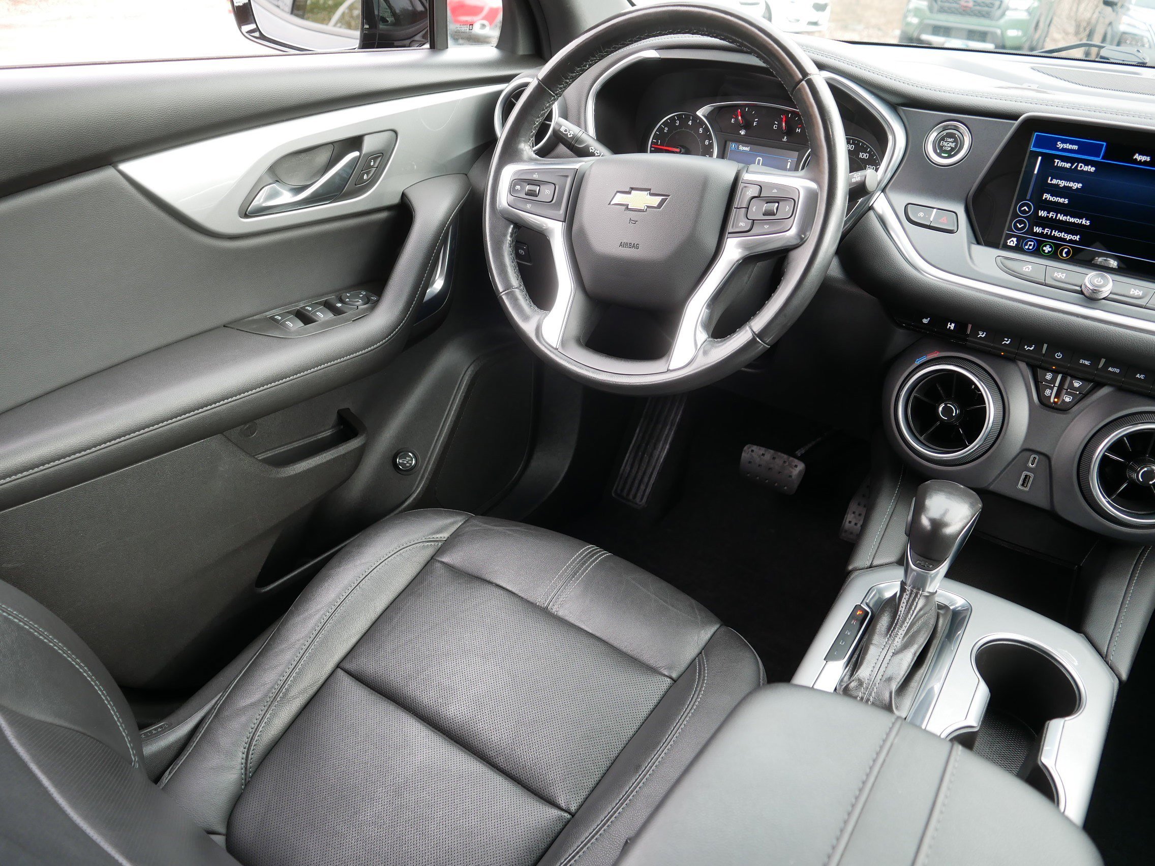 Used 2020 Chevrolet Blazer LT image 9