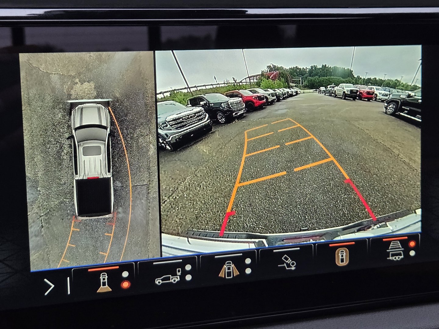 New 2026 GMC Sierra 1500 AT4 w/ AT4 Premium Package AWD/4WD image 8
