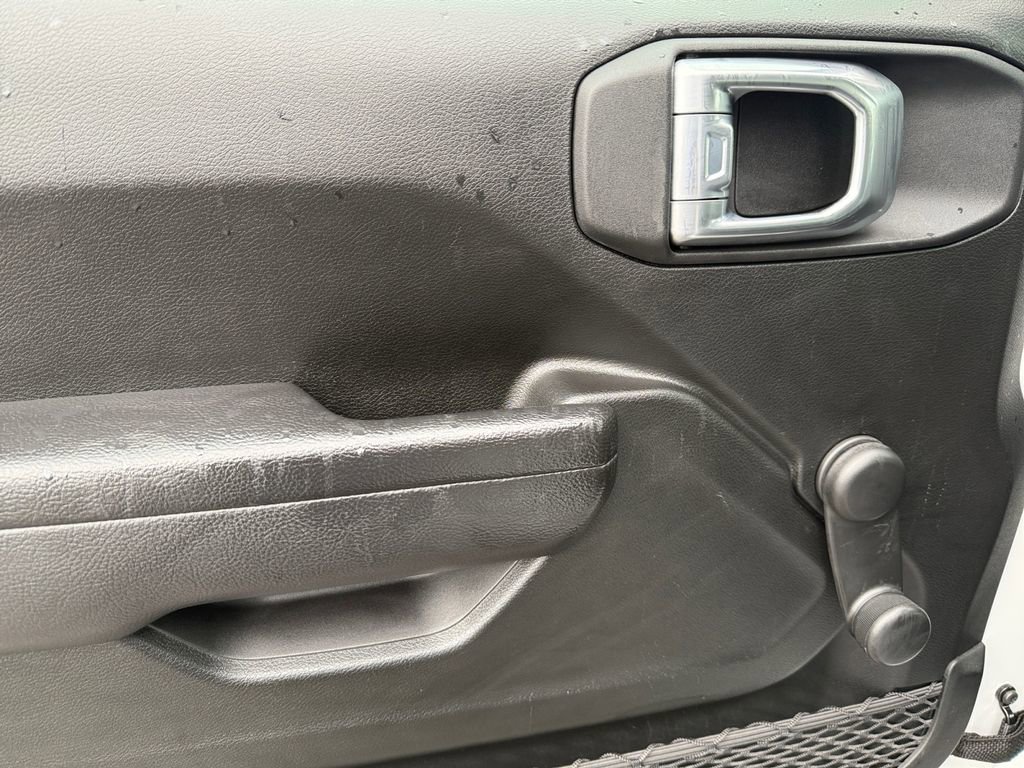 Used 2022 Jeep Wrangler Unlimited Sport image 9