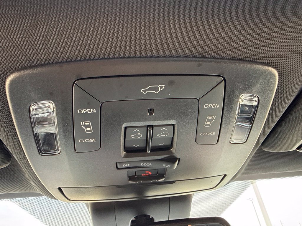 Certified 2025 Toyota Sienna Limited AWD/4WD image 19