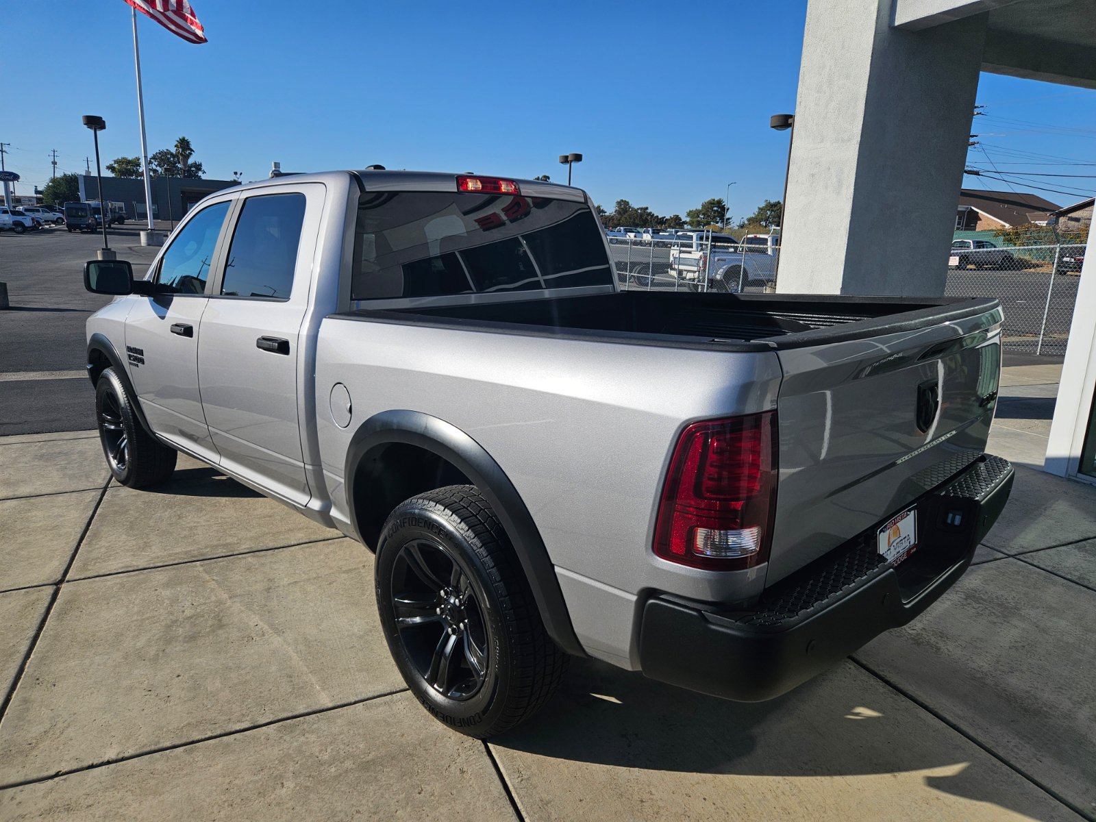Used 2024 RAM 1500 Warlock AWD/4WD image 3