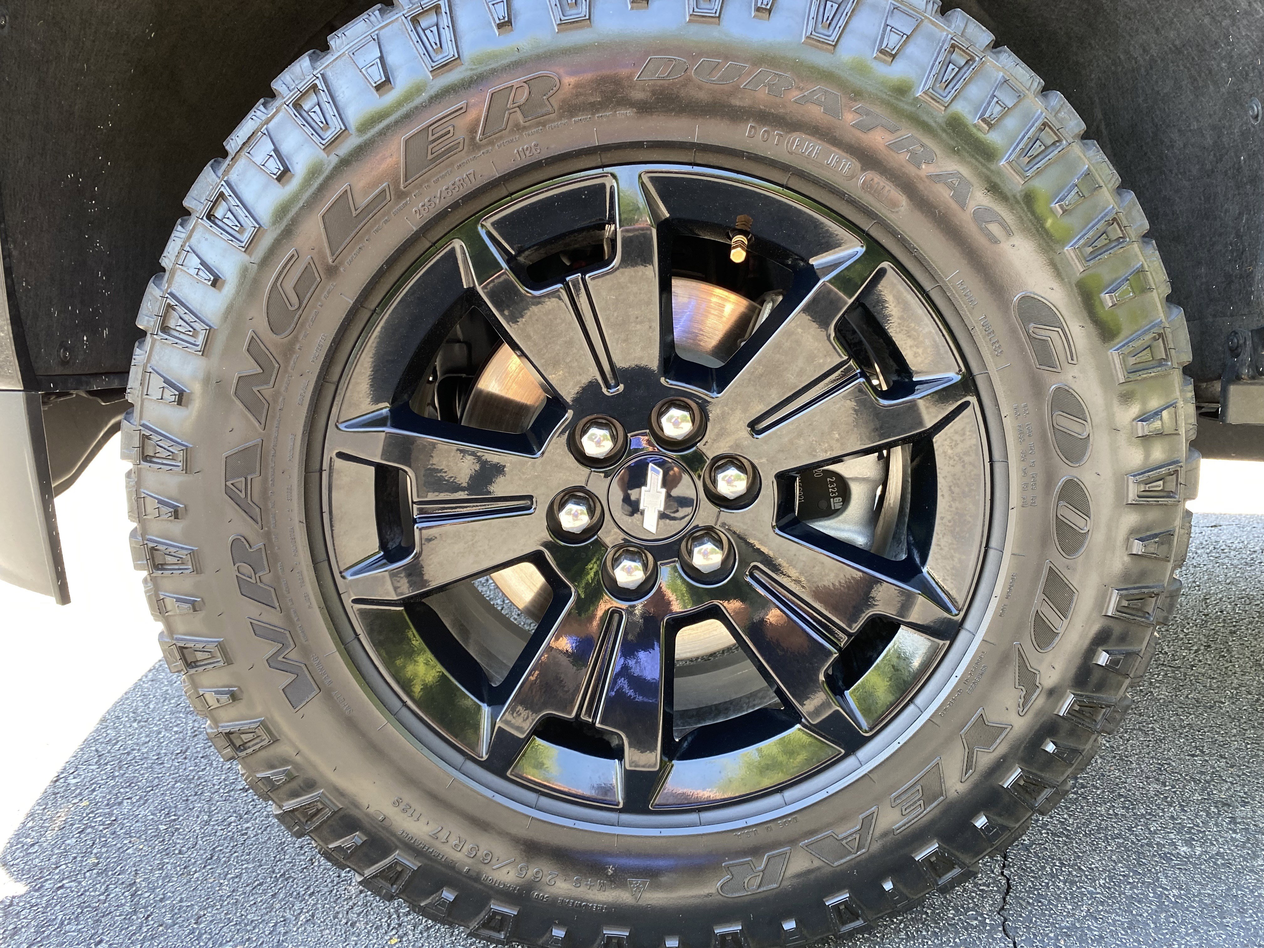 Used 2022 Chevrolet Colorado LT w/ Luxury Package RWD image 13