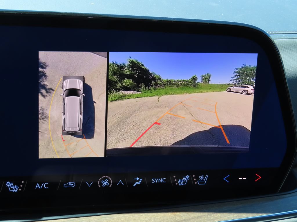 New 2026 Chevrolet Suburban High Country AWD/4WD image 8