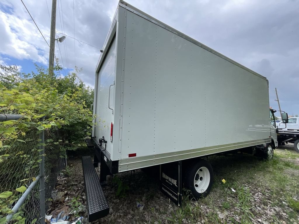 New 2024 Chevrolet Low Cab Forward 5500XG RWD image 3