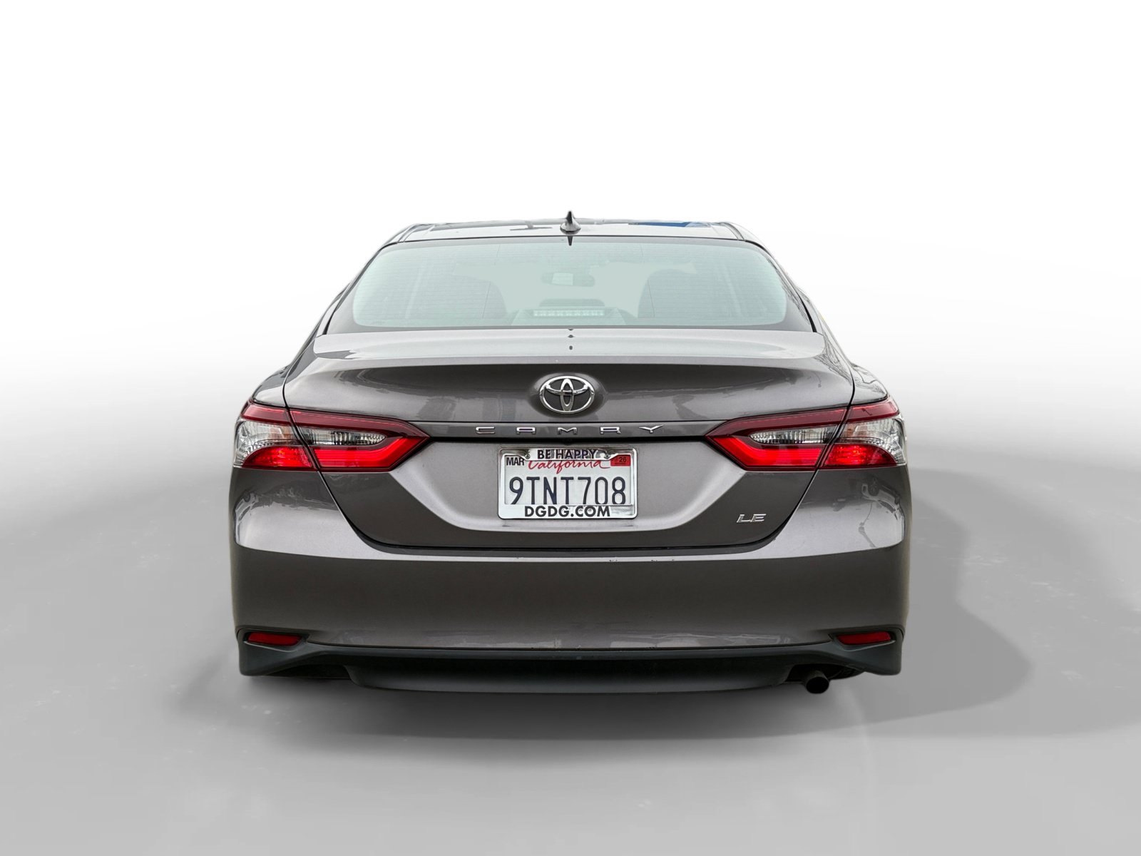 Used 2024 Toyota Camry LE FWD image 4