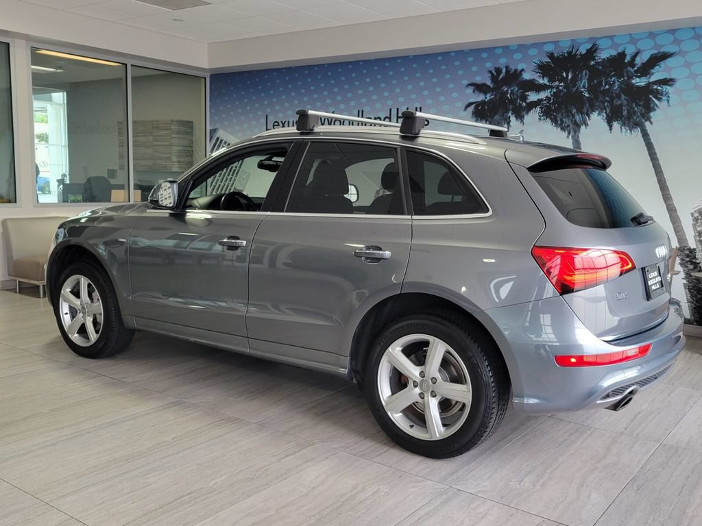 Used 2017 Audi Q5 2.0T Premium Plus w/ Technology Package AWD/4WD image 3