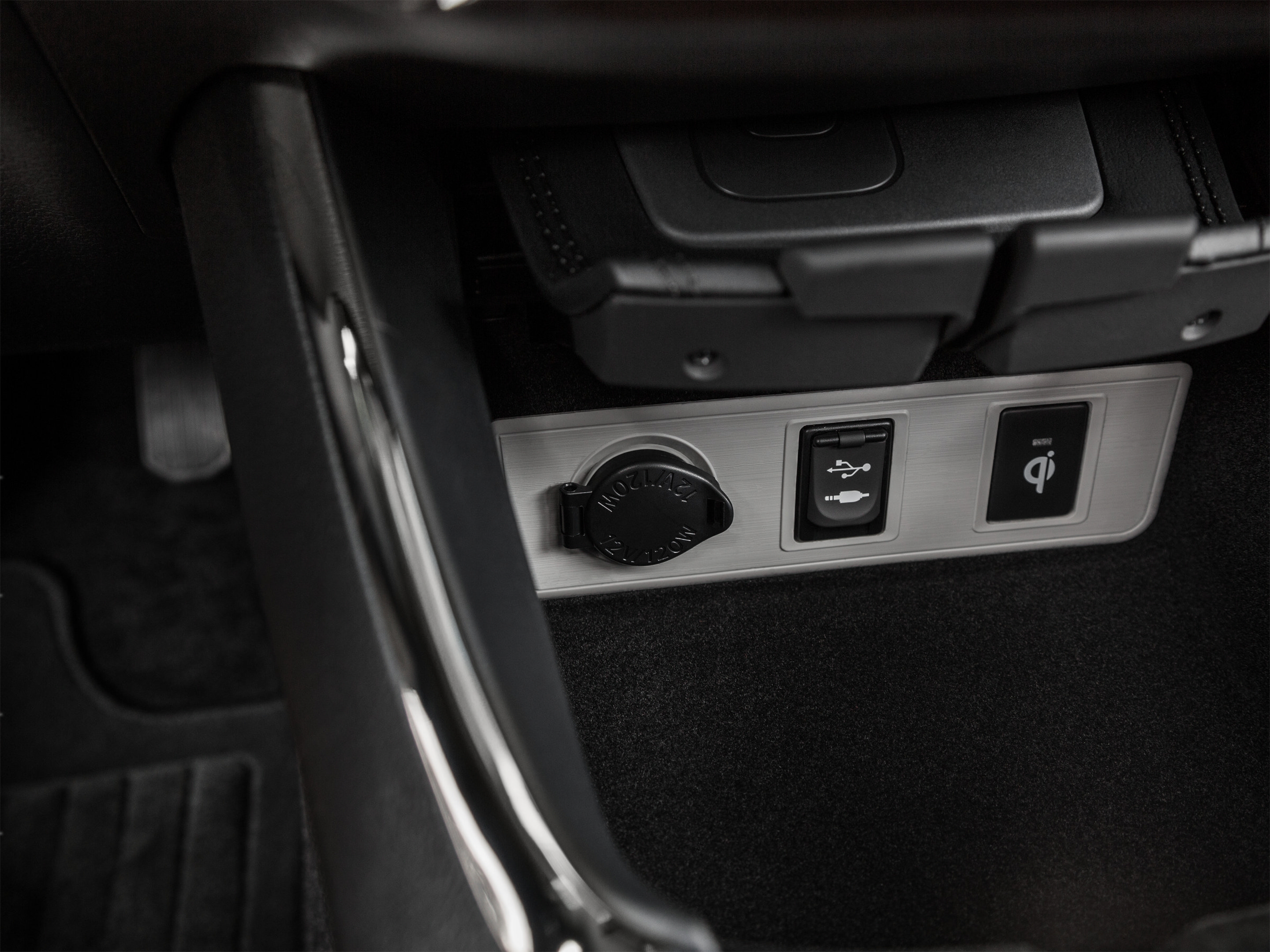 Used 2015 Toyota Avalon Limited FWD image 41