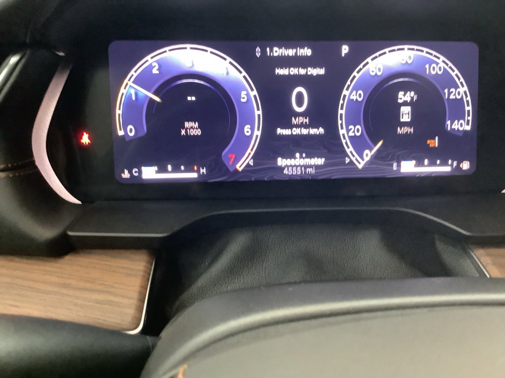 Used 2023 Jeep Grand Cherokee Summit w/ Luxury Tech Group V image 20