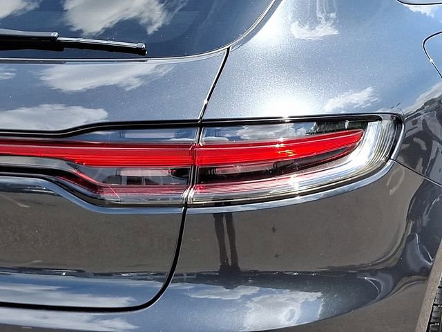 Used 2021 Porsche Macan image 12