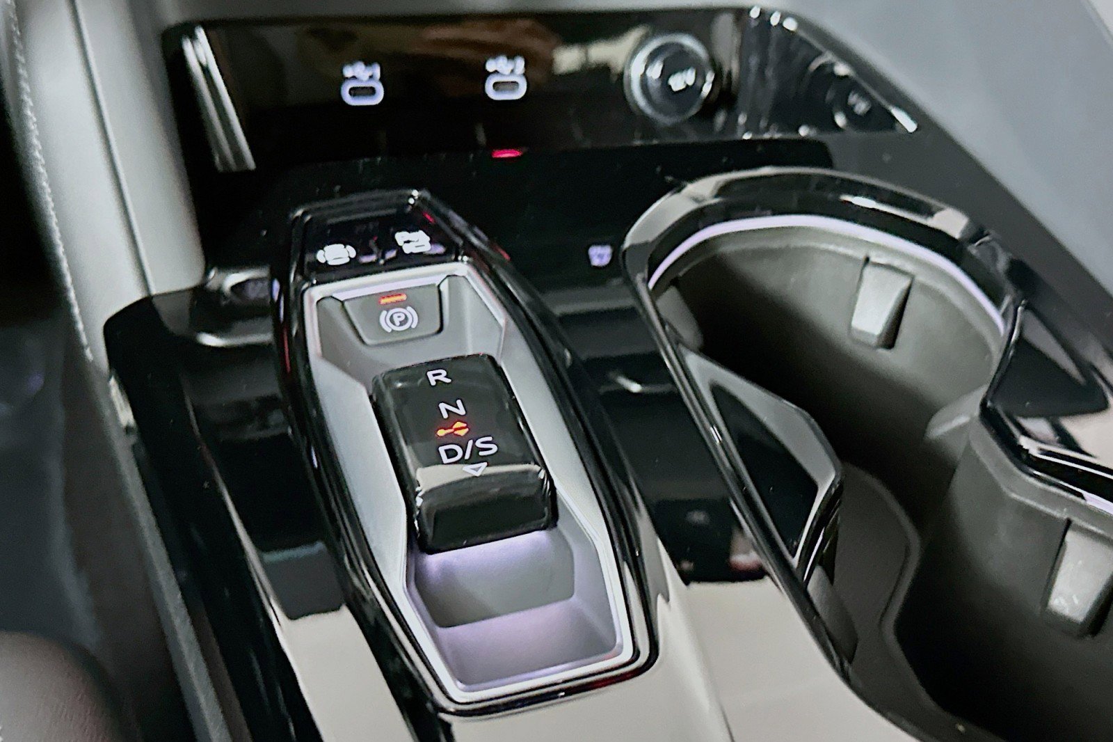 New 2025 Audi Q5 Premium Plus image 7