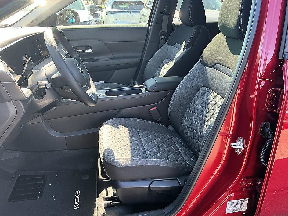 New 2026 Nissan Kicks SV w/ SV Premium Package image 8