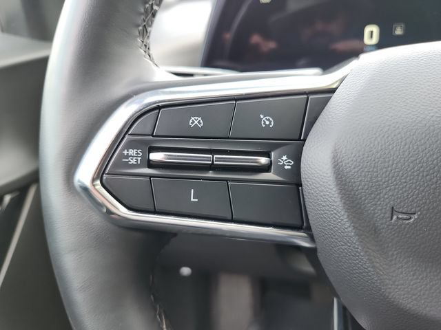 Used 2025 Chevrolet Equinox LT w/ Convenience Package II AWD/4WD image 21