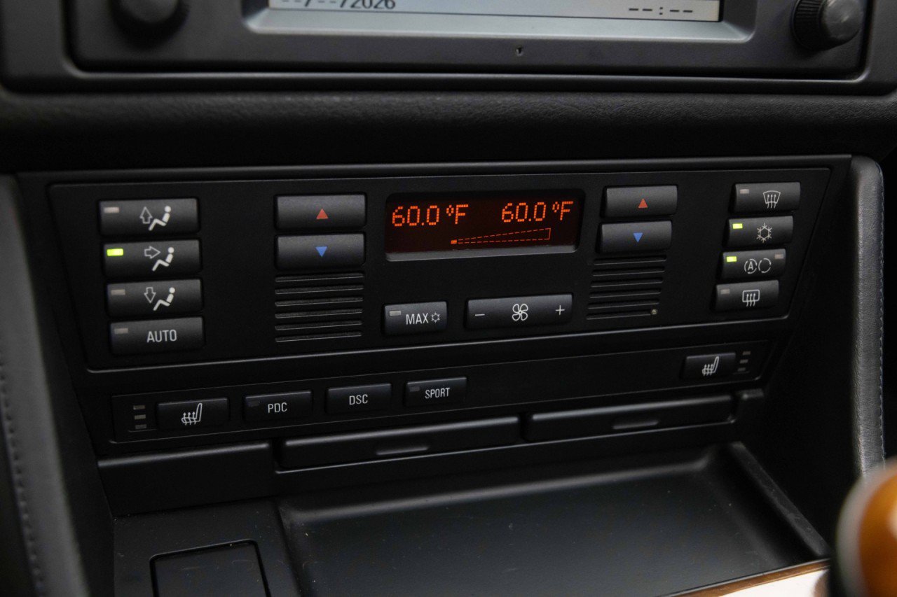 Used 2001 BMW M5 RWD image 26