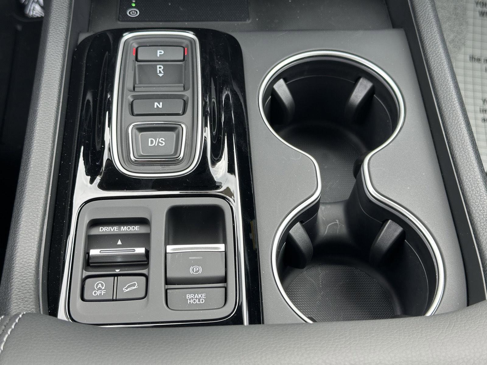 New 2025 Honda Pilot Touring image 23