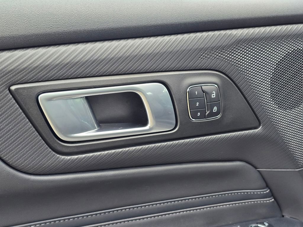Used 2025 Ford Mustang Premium image 19
