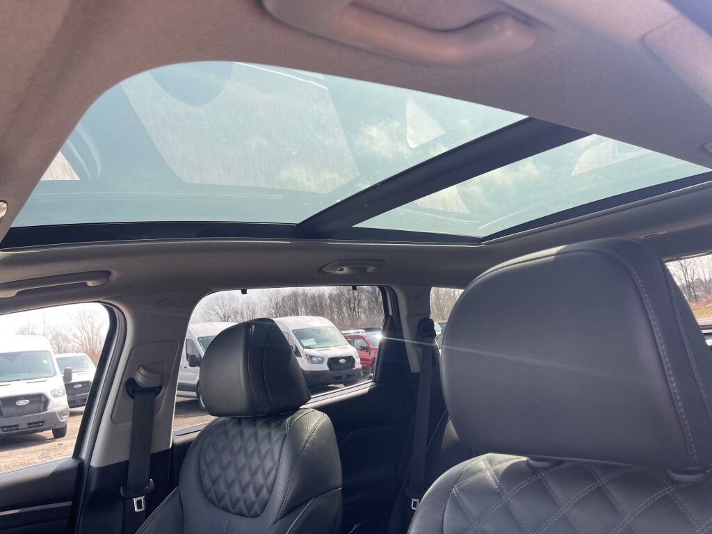 Used 2023 Hyundai Santa Fe Limited image 9