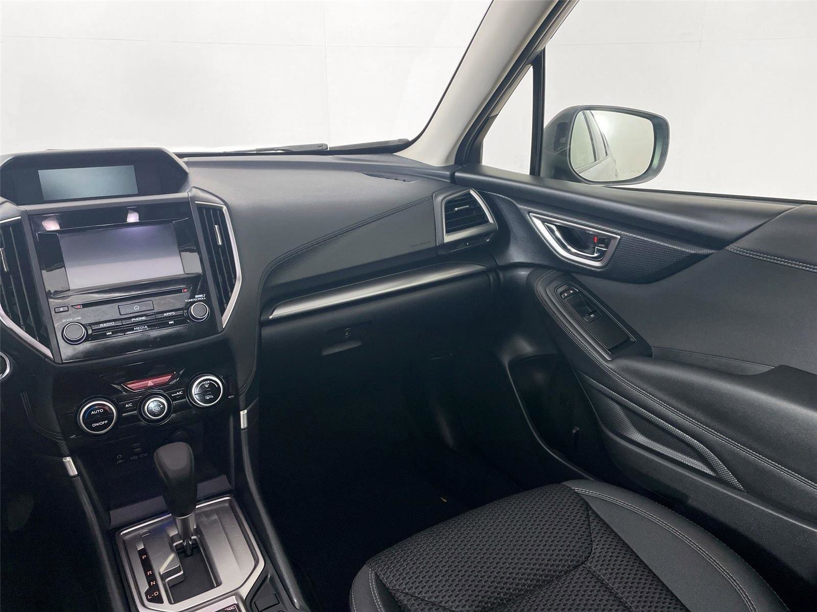 Used 2023 Subaru Forester Premium AWD/4WD image 24