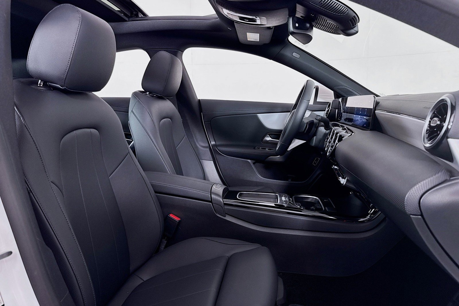 Certified 2026 Mercedes-Benz CLA 250 image 8