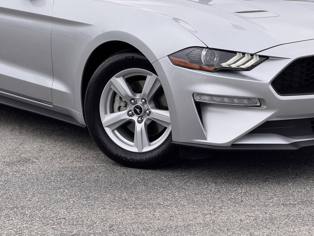 Certified 2019 Ford Mustang Coupe image 4