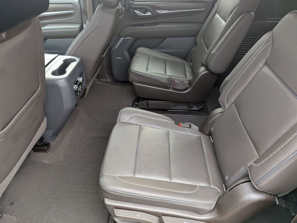 Used 2021 GMC Yukon XL Denali w/ Denali Premium Package RWD image 33