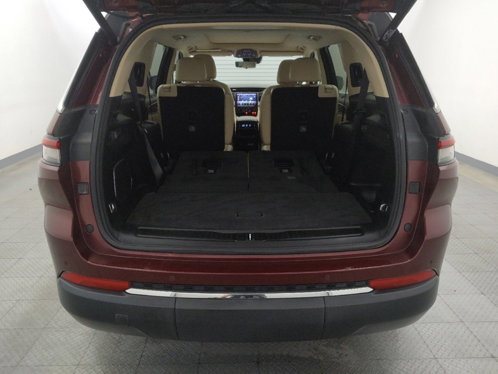 Used 2022 Jeep Grand Cherokee L Limited w/ Luxury Tech Group II AWD/4WD image 29