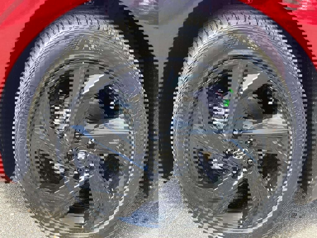 New 2026 Hyundai Elantra Sport image 5