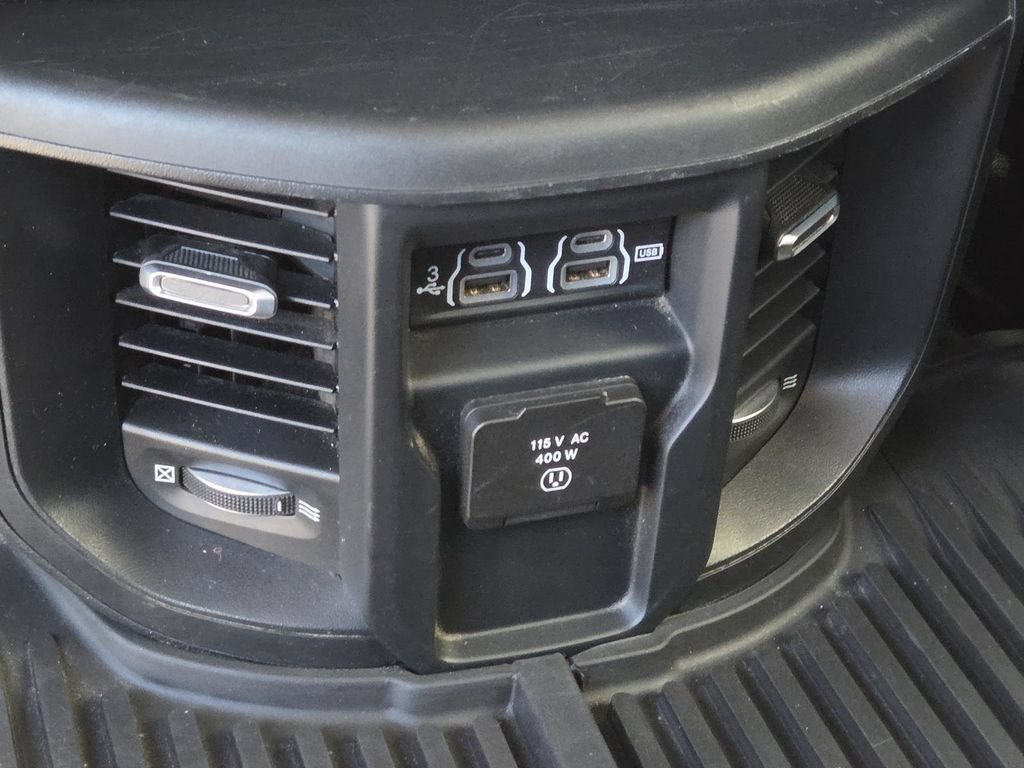 Used 2019 RAM 2500 Laramie w/ Protection Group AWD/4WD image 43