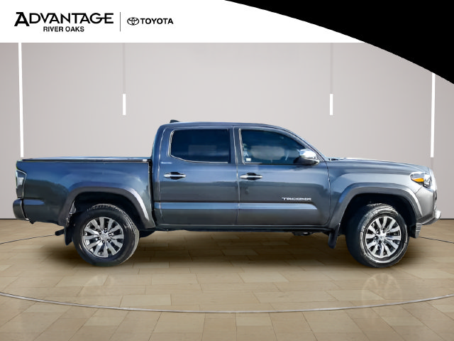Used 2023 Toyota Tacoma Limited AWD/4WD image 9