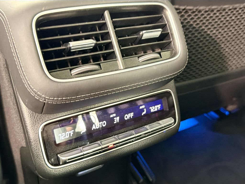 Used 2024 Mercedes-Benz GLS 63 AMG 4MATIC image 26