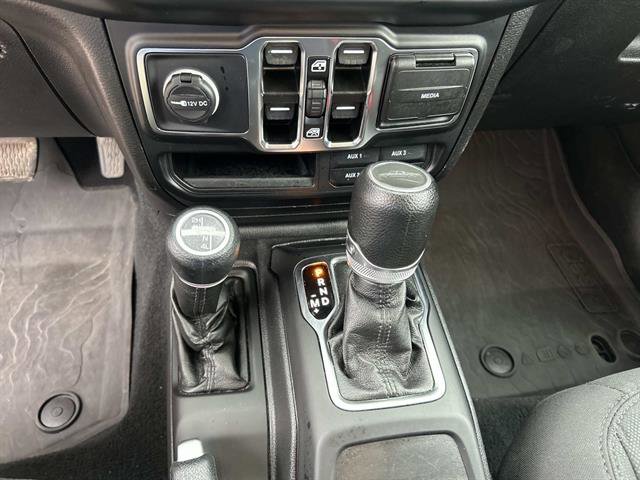 Used 2022 Jeep Gladiator Sport image 27