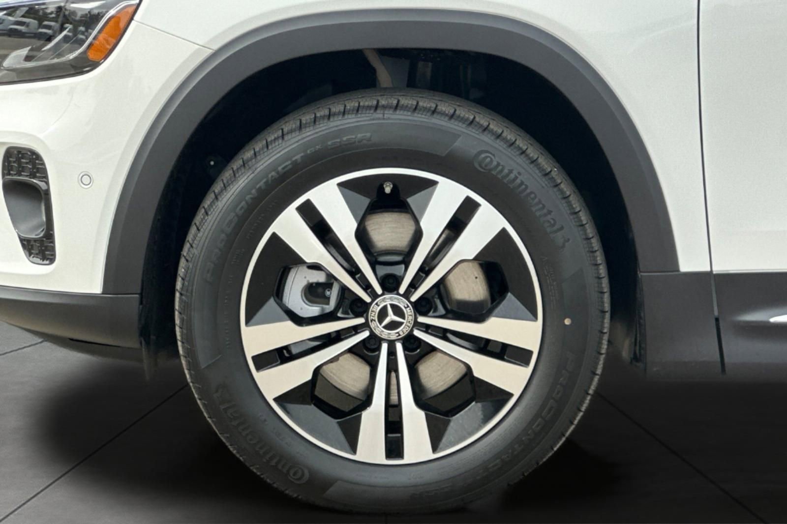 New 2026 Mercedes-Benz GLB 250 4MATIC image 3