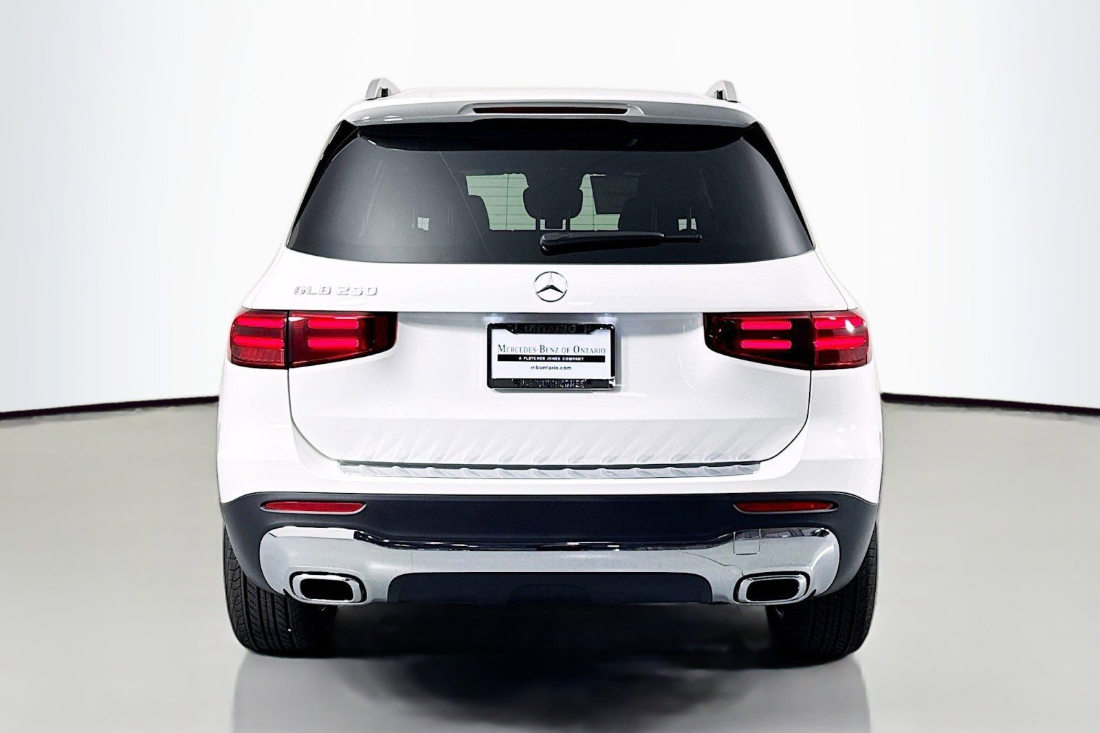 New 2026 Mercedes-Benz GLB 250 image 3